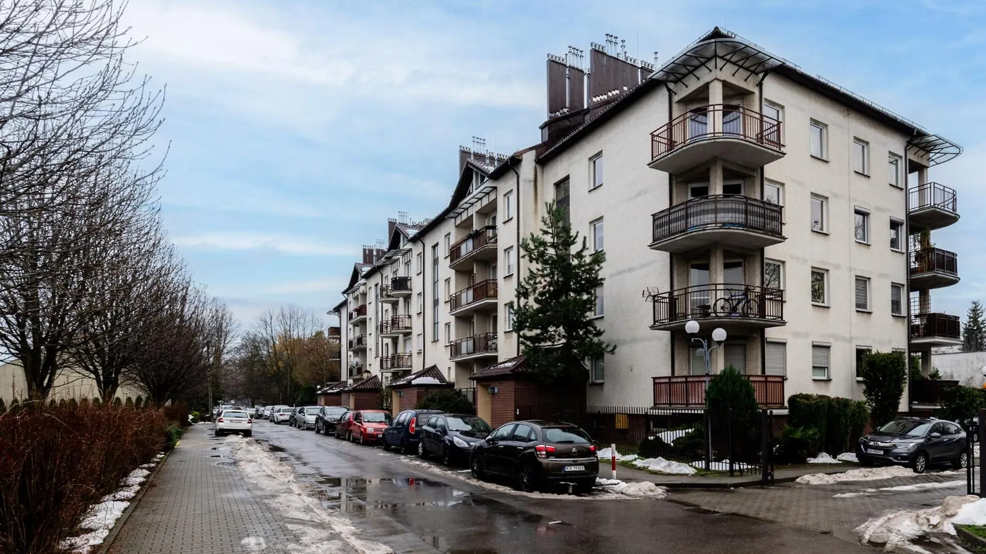 Park Bialopradnicki Blue Studio 克拉科夫